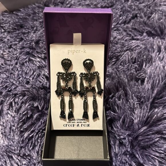 piper k skeleton earrings - Picture 2 of 4